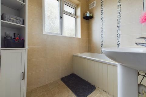33 Parsonage Manorway, Belvedere, DA17 6LN