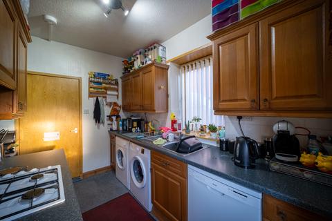 4 bedroom flat for sale, Broomhouse Street North, Edinburgh EH11