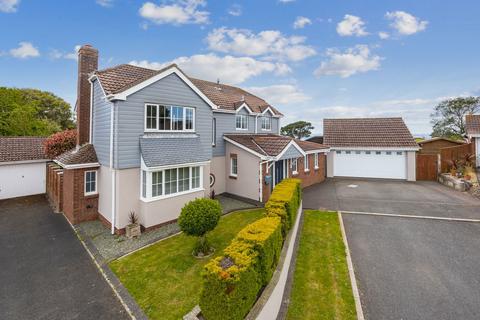 4 bedroom detached house for sale, Blenheim Close, Torquay TQ1