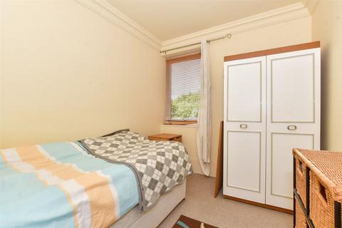 2 bedroom ground floor flat for sale, Godwyne Road, Dover, Kent