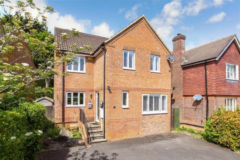 4 bedroom detached house for sale, Pellings Farm Close, Crowborough, East Sussex