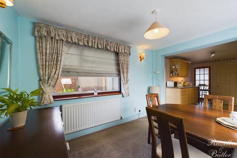 3 bedroom semi-detached house for sale, The Rise, Gawcott