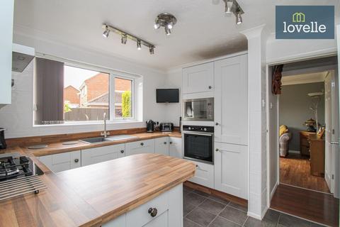 4 bedroom detached house for sale, Defender Drive, Grimsby DN37