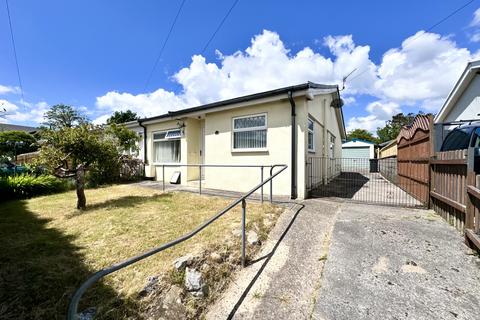 3 bedroom semi-detached bungalow for sale, Hirwaun, Aberdare CF44