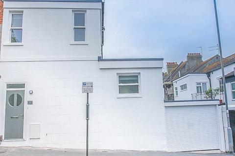 2a Bennett Road, Brighton, BN2 5JL