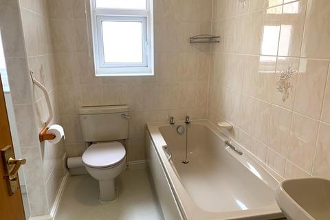 2 Bhutan Close, Honiton, EX14 2UP