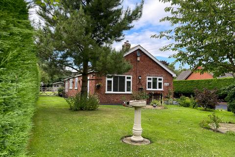 3 bedroom detached bungalow for sale, Main Road, Stixwould LN10