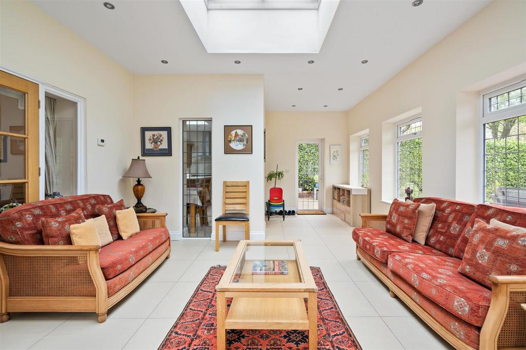 61 Alderbrook Road-10 lo.jpg