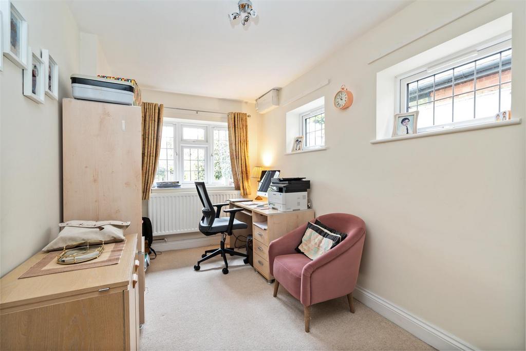 61 Alderbrook Road-5 lo.jpg