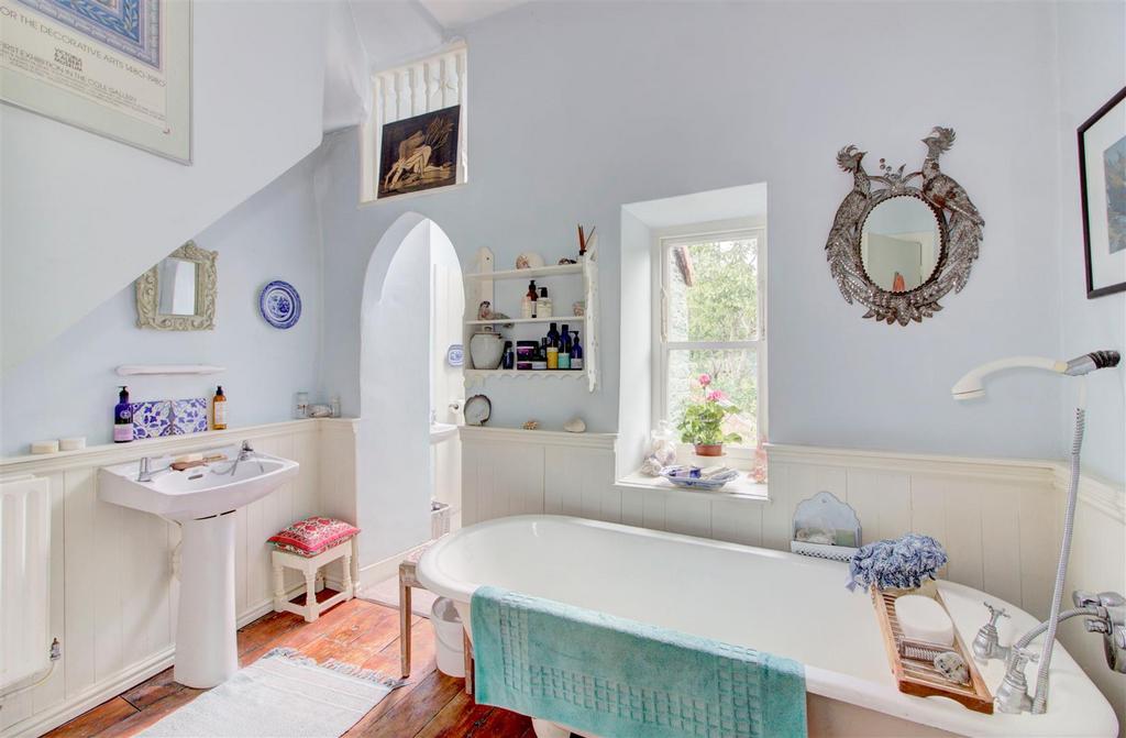 Family bathroom