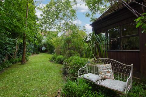 105 Gloucester Road, Malmesbury, SN16 0AJ
