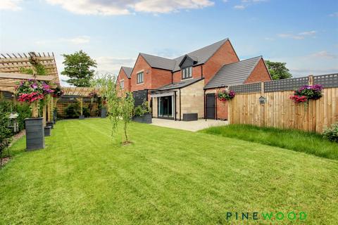 4 bedroom detached house for sale, Park Lane, off Rectory Road, Chesterfield S44