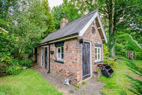 2 bedroom cottage for sale, Salters Ford, Barnton, Northwich, CW8