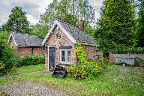 2 bedroom cottage for sale, Salters Ford, Barnton, Northwich, CW8