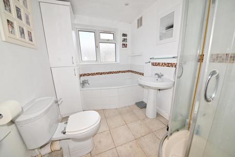 34 Norcutt Road, Twickenham, TW2 6SR