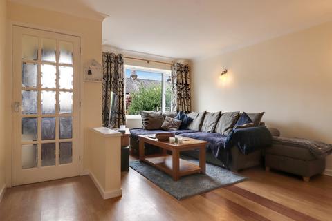 26 Avison Road, Huddersfield, HD4 5TL
