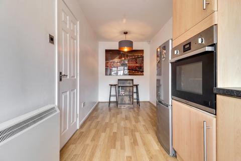 26 Avison Road, Huddersfield, HD4 5TL