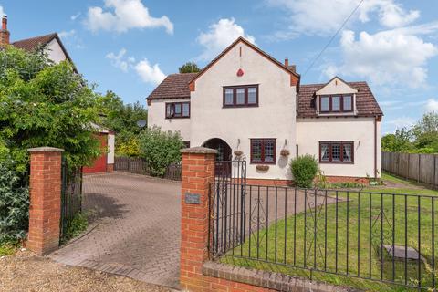 4 bedroom detached house for sale, Church Street, Shillington, Hitchin, SG5