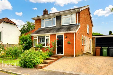 3 bedroom detached house for sale, Oak Cottage Close, Guildford