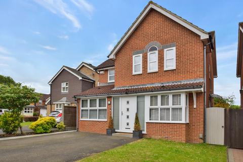 4 bedroom detached house for sale, Bedgebury Close, Rochester, ME1