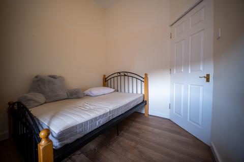 2 bedroom flat for sale, Leith Walk, Edinburgh EH6