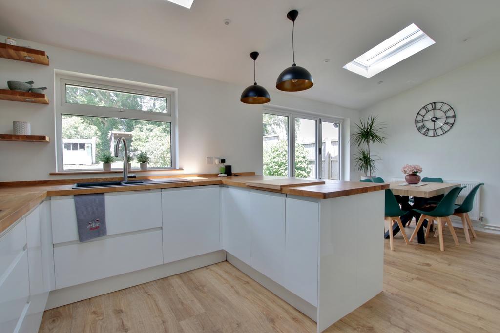 Kitchen diner