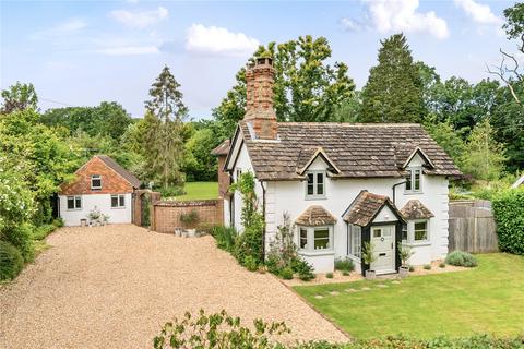 Trelayne Chalk Road, Ifold, Billingshurst, RH14 0UD