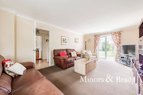 4 bedroom detached house for sale, Repps Road, Martham