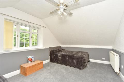 188 Watling Street, Rochester, ME2 3QL