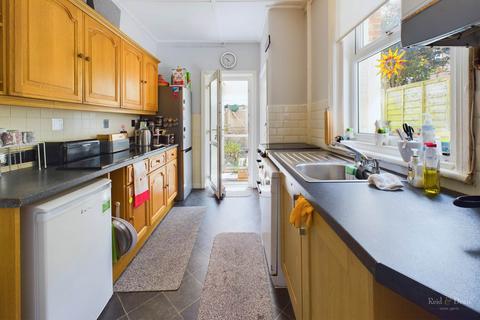 2 bedroom terraced house for sale, Sheen Road, Eastbourne