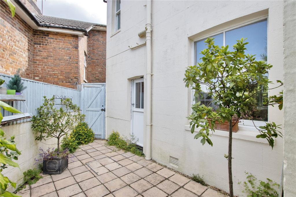 Courtyard Garden