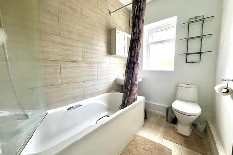 2 bedroom ground floor maisonette for sale, Garrison Lane, Chessington, Surrey. KT9 2LD