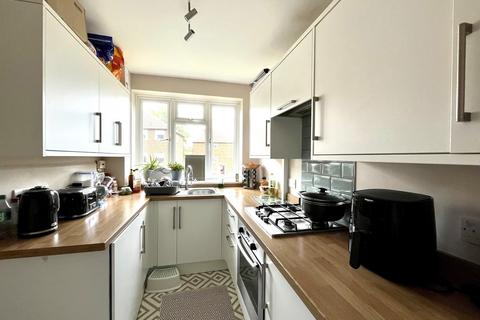 2 bedroom maisonette for sale, May Close, Chessington, Surrey. KT9 2AP