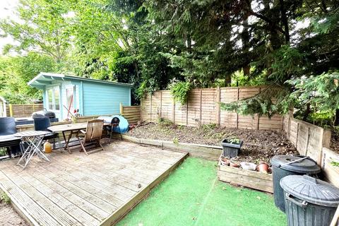 2 bedroom maisonette for sale, May Close, Chessington, Surrey. KT9 2AP