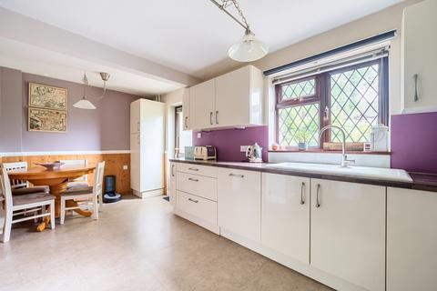 4 Ely Close, Frimley, Camberley, GU16 9FB