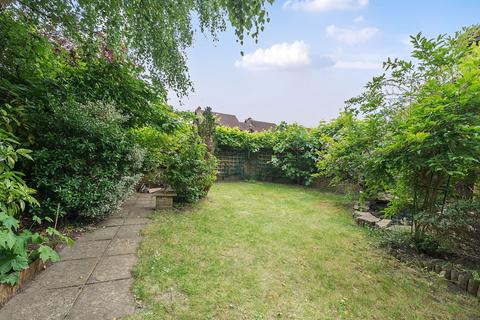 4 Ely Close, Frimley, Camberley, GU16 9FB
