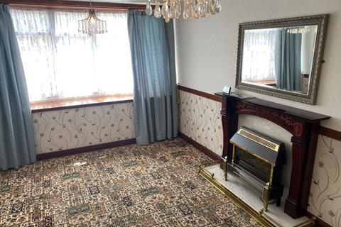 77 Arnhem Road, Willenhall, WV13 3TX