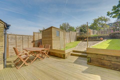 19 Abbotshall Road, London, SE6 1SQ