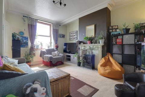3 bedroom semi-detached house for sale, Prospect Terrace, Liversedge, West Yorkshire, WF15