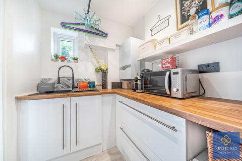 521 Mawney Road, Romford, RM7 8QA
