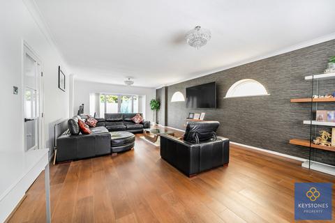 521 Mawney Road, Romford, RM7 8QA