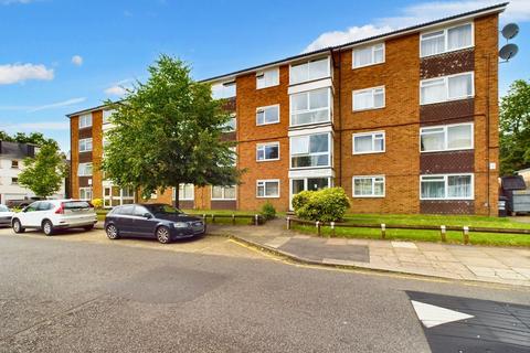 2 bedroom flat for sale, The Limes Avenue, Beaufort Court The Limes Avenue, N11