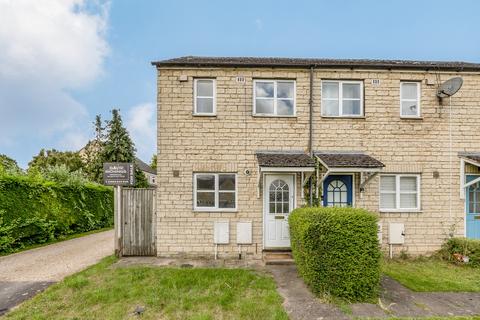 24 Lancaster Place, Carterton, OX18 3ET