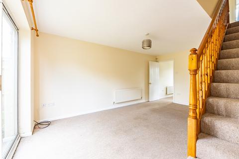 24 Lancaster Place, Carterton, OX18 3ET