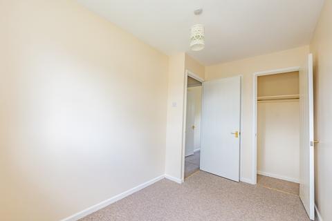 24 Lancaster Place, Carterton, OX18 3ET