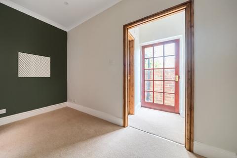 Beaumont House Beaumont Fee, Lincoln, LN1 1EZ