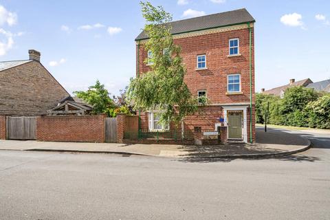 3 bedroom townhouse for sale, Swindon,  Wiltshire,  SN1