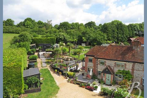 2 bedroom country house for sale, Winchbottom Lane, High Wycombe, HP10