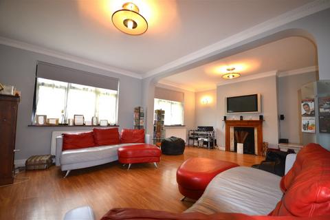 4 bedroom detached bungalow for sale, Old Church Lane, Stanmore, HA7 2RG