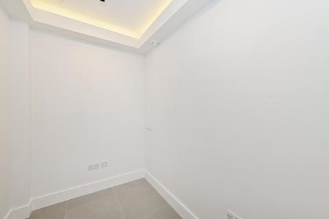 1 bedroom apartment to rent, Grove End Gardens, Grove End Road, St John's Wood, London, NW8